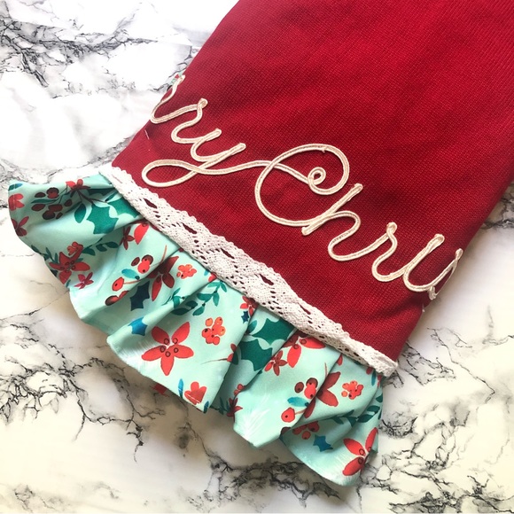 The Pioneer Woman Red Knit Merry Christmas Polyester Tree Skirt - Picture 5 of 10